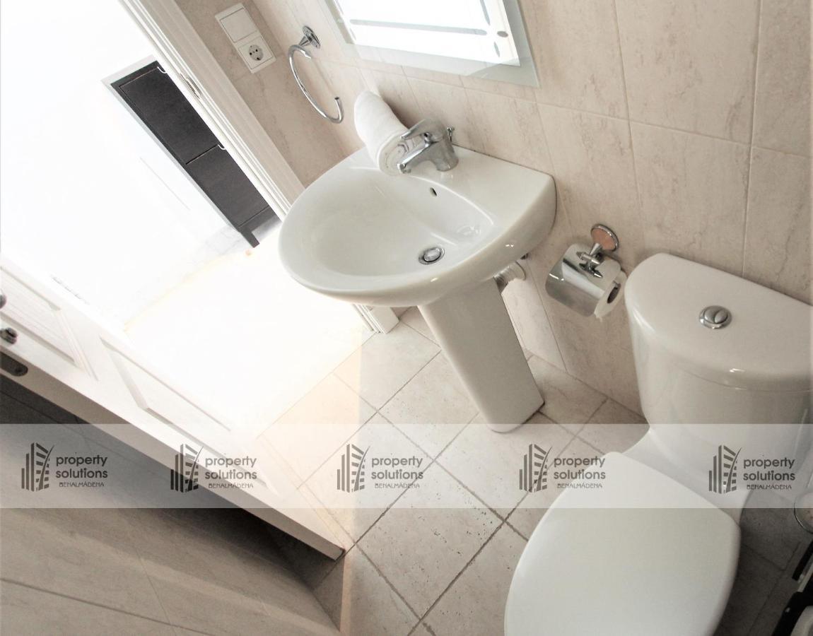טורמולינוס Playa 1º Linea Playa- Apartamento Duplex En Pleno Corazon De La Carihuela מראה חיצוני תמונה